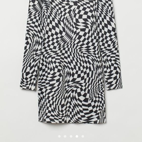 NWT H&M fitted dress black and white, small, geometric print, summer, spring - Picture 2 of 4